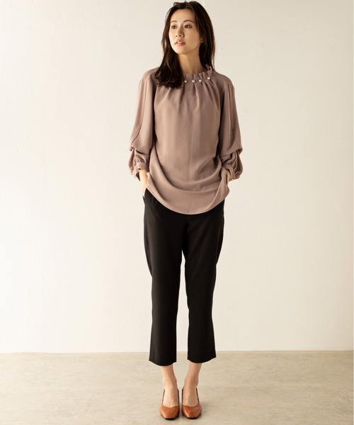 MILLION CARATS（ミリオンカラッツ）の「着回し力抜群の美脚シルエット！快適な履き心地も実現◎ダブルツイルテーパードパンツ（その他パンツ・レディース・ブラック/ベージュ・FREE）」の19枚目の写真