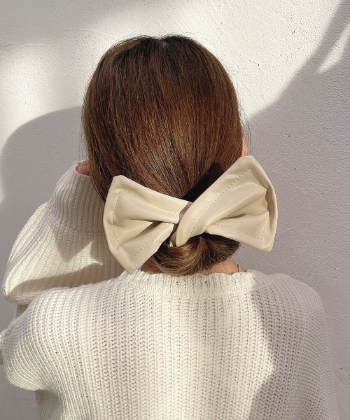 apres jour（アプレジュール）の「【apres jour×ARIAZ】フェイクレザーデフトバン（ヘアバンド・レディース・ダークブラウン/アイボリー・FREE）」の3枚目の写真