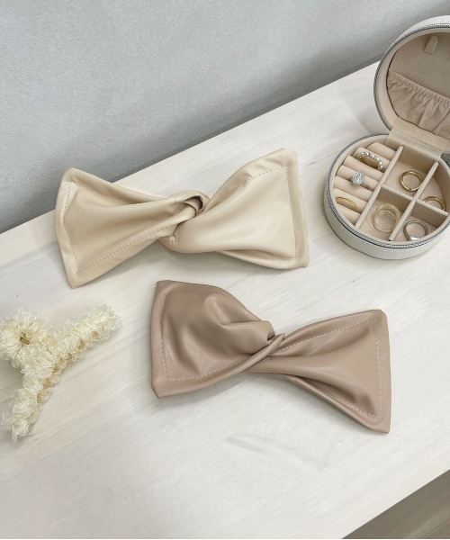 apres jour（アプレジュール）の「【apres jour×ARIAZ】フェイクレザーデフトバン（ヘアバンド・レディース・ダークブラウン/アイボリー・FREE）」の8枚目の写真