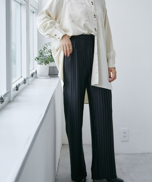 ECRIRE（エクリール）の「【セルフカット対応】プリーツカットオフパンツ（その他パンツ・レディース・ブラック/ブルー/ベージュ・M/L）」の12枚目の写真