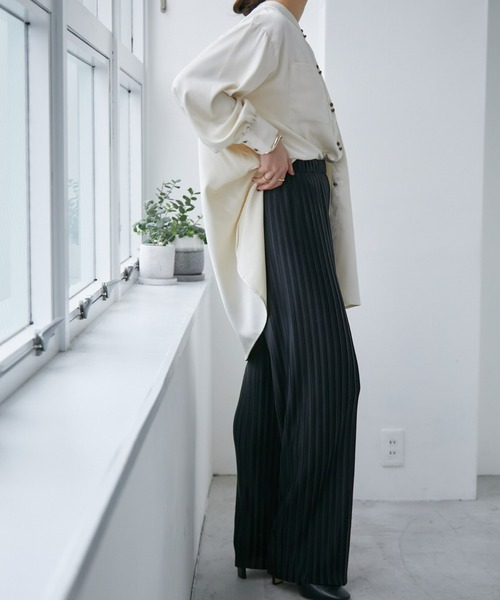 ECRIRE（エクリール）の「【セルフカット対応】プリーツカットオフパンツ（その他パンツ・レディース・ブラック/ブルー/ベージュ・M/L）」の16枚目の写真