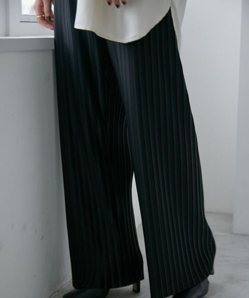 ECRIRE（エクリール）の「【セルフカット対応】プリーツカットオフパンツ（その他パンツ・レディース・ブラック/ブルー/ベージュ・M/L）」の14枚目の写真