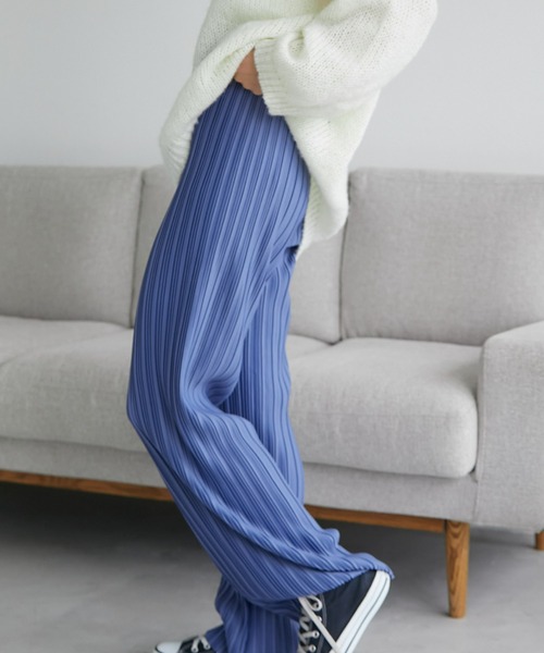 ECRIRE（エクリール）の「【セルフカット対応】プリーツカットオフパンツ（その他パンツ・レディース・ブラック/ブルー/ベージュ・M/L）」の9枚目の写真