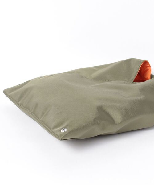 MM6 Maison Margiela（ｴﾑｴﾑｼｯｸｽ ﾒｿﾞﾝ ﾏﾙｼﾞｪﾗ）の「MM6 Small Japanese Handb（トートバッグ・レディース・カーキブラウン・FREE）」の3枚目の写真