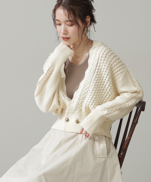 N.（N. Natural Beauty Basic）（エヌエヌナチュラルビューティーベーシック）の「◆ゴールドボタンポコポコカーディガン（カーディガン/ボレロ・レディース・クリーム/ネイビー/オレンジ/ブルー・MEDIUM）」の7枚目の写真