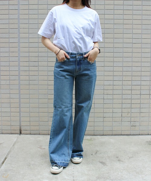 SHORE （ショア）の「SHORE フレイドヘムバギーパンツ（デニムパンツ・レディース・インディゴブルー/サックスブルー/ライトインディゴブルー・MEDIUM/LARGE/SMALL）」の3枚目の写真