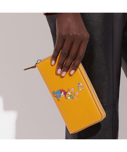 Disney（ディズニー）の「【DISNEY X COACH】アコーディオン ジップ 