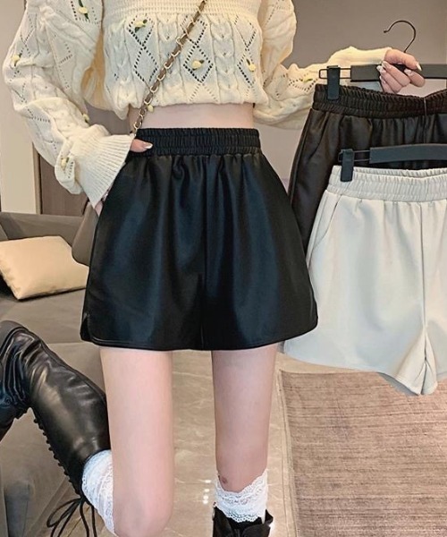 tone（トーン）の「【emaan】合成皮革ショートパンツ（その他パンツ・レディース・ブラウン/アイボリー/ブラック・FREE）」の5枚目の写真