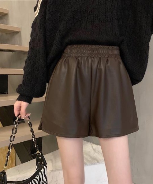 tone（トーン）の「【emaan】合成皮革ショートパンツ（その他パンツ・レディース・ブラウン/アイボリー/ブラック・FREE）」の10枚目の写真