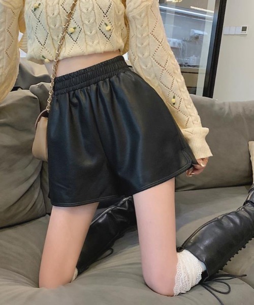 tone（トーン）の「【emaan】合成皮革ショートパンツ（その他パンツ・レディース・ブラウン/アイボリー/ブラック・FREE）」の19枚目の写真