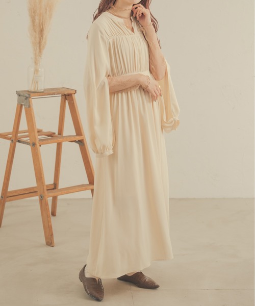 Ambre Neige(アンブルネージュ)の「2WAYギャザーオープンスリーブワンピース/【WEB/EC限定商品】(ワンピース・レディース・アイボリー/ダークブラウン・FREE)」の3枚目の写真