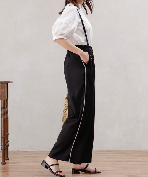 Chez toi(シェトワ)の「ブッチャーサス付ワイドパンツ(その他パンツ・レディース・グレイッシュベージュ/ブラック/イエロー・FREE)」の8枚目の写真