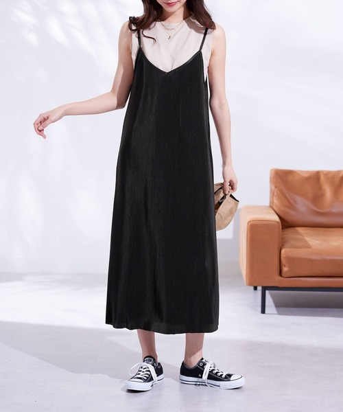 CHAN ME(チャンミ)の「プリーツキャミワンピース(ワンピース・レディース・ブラック/モカ・LARGE/MEDIUM)」の1枚目の写真