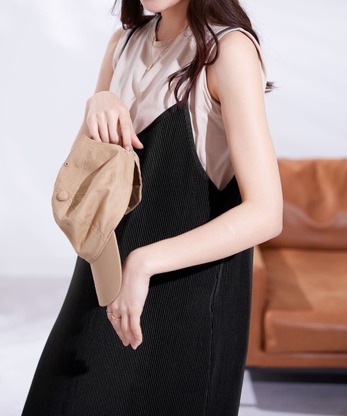 CHAN ME(チャンミ)の「プリーツキャミワンピース(ワンピース・レディース・ブラック/モカ・LARGE/MEDIUM)」の9枚目の写真
