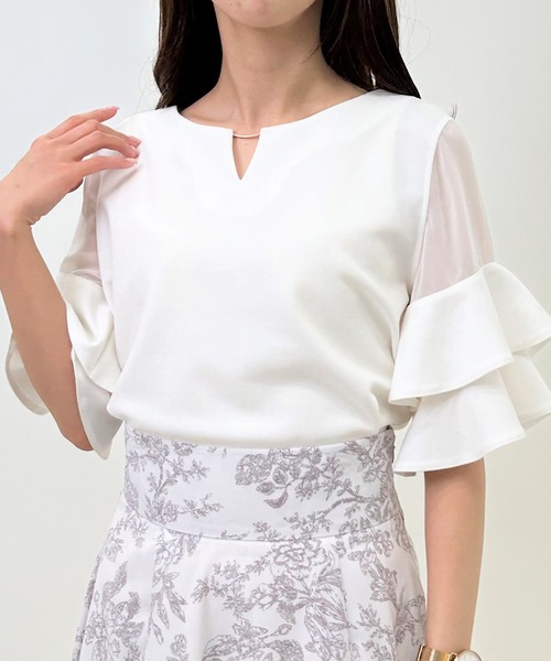 INGNI(イング)の「袖シアーフレアピン付トップス(Tシャツ/カットソー・レディース・グレー系その他/ライトブルー/ブラック/オフホワイト・M)」の11枚目の写真