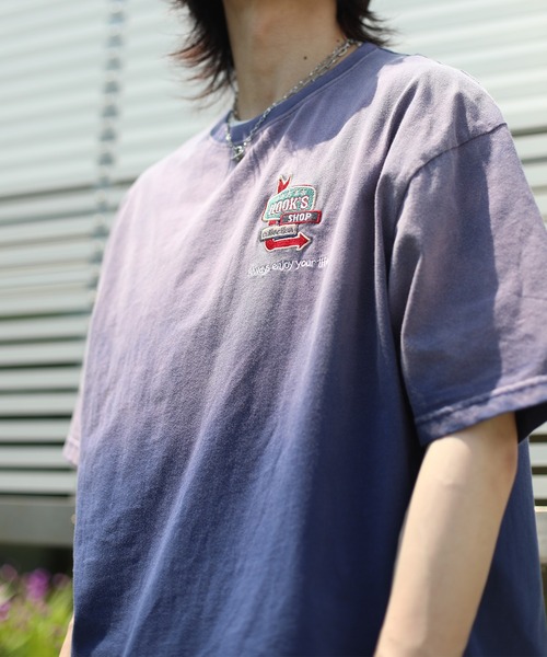 HOOK(フック)の「HOOK -original- 個性派グラデーション暈し染め刺繍ビッグTEE (SS)(Tシャツ/カットソー・メンズ・ブルー/ブラック・M/L/XL)」の4枚目の写真