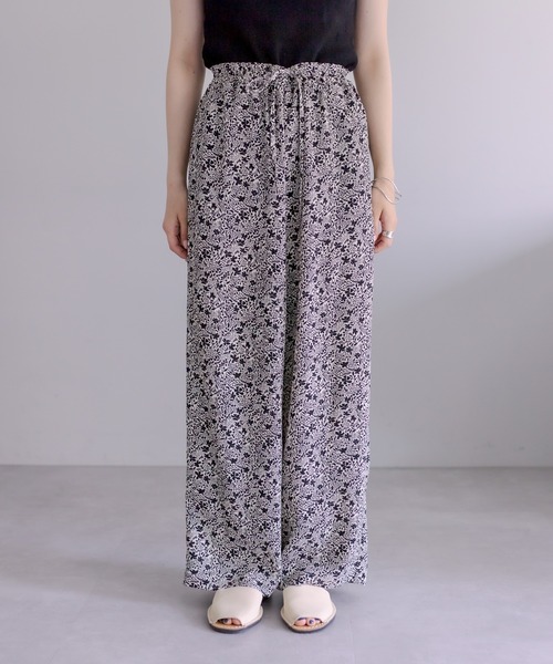 PUAL CE CIN(ピュアルセシン)の「【WEB限定】花柄プリントパンツ(その他パンツ・レディース・ブラック/ベージュ/アイボリー・FREE)」の15枚目の写真