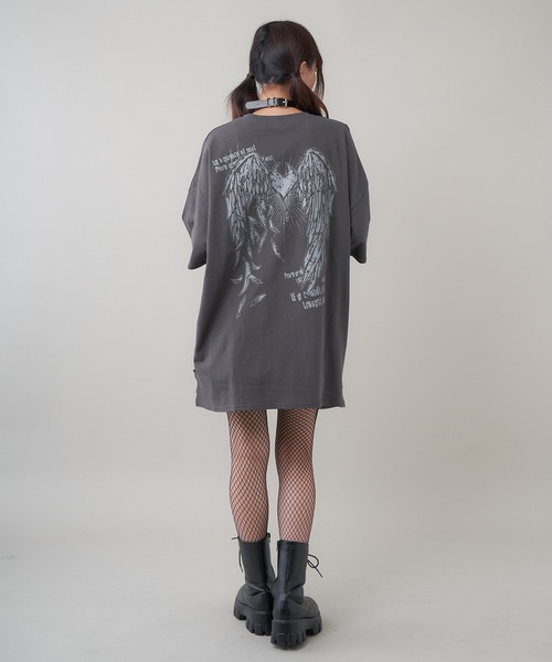 SPINNS（スピンズ）の「ダメージ加工 ウィングプリントデザイン 半袖ビッグTシャツ（Tシャツ/カットソー・レディース・ブラック/チャコール・ONESIZE）」の14枚目の写真