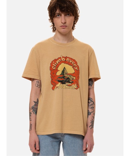 Nudie Jeans（ヌーディージーンズ）の「Roy Every Mountain Tシャツ（Tシャツ/カットソー・メンズ・ホワイト/ブラウン・LARGE/MEDIUM/X-SMALL/SMALL）」の2枚目の写真