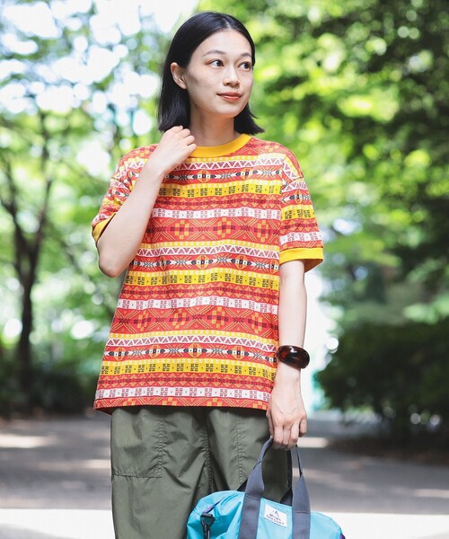 BEAMS BOY(ビームスボーイ)の「BEAMS BOY / フェアアイル ジャガード ショートスリーブ(Tシャツ/カットソー・レディース・オリーブ/ベージュ/レッド・ONE SIZE)」の3枚目の写真