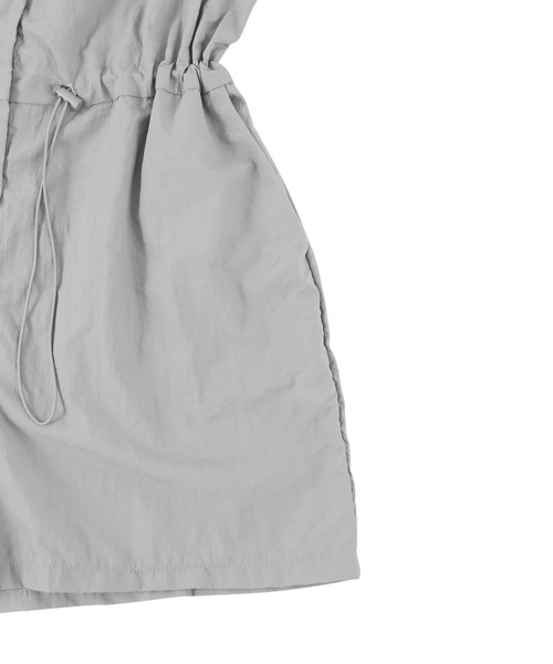 Figments（フィグメンツ）の「ショートスリーブロンパース（サロペット/オーバーオール・レディース・ブラック/グレー・FREE）」の6枚目の写真