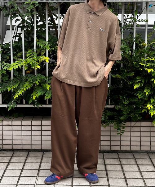 Perushu(ペルーシュ)の「ワンポイントワッフルポロ(ポロシャツ・メンズ・ブラウン/グレー/ネイビー・LARGE/MEDIUM)」の19枚目の写真