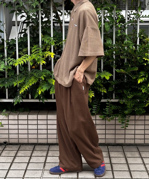 Perushu(ペルーシュ)の「ワンポイントワッフルポロ(ポロシャツ・メンズ・ブラウン/グレー/ネイビー・LARGE/MEDIUM)」の21枚目の写真