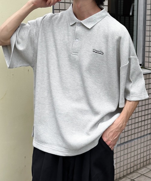 Perushu(ペルーシュ)の「ワンポイントワッフルポロ(ポロシャツ・メンズ・ブラウン/グレー/ネイビー・LARGE/MEDIUM)」の4枚目の写真