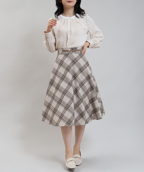 TRUDEA(トルディア)の「ビット付きチェックフレアスカート(スカート・レディース・ベージュ・SMALL/MEDIUM/LARGE)」の5枚目の写真
