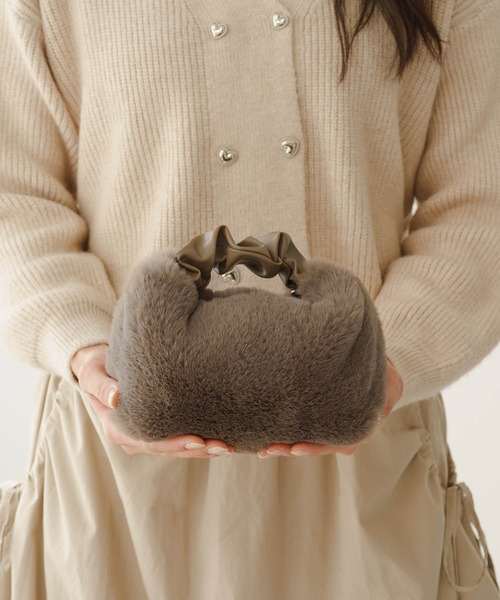 ZAKKA-BOX（ザッカボックス）の「フェイクファーワンハンドルバッグ（ハンドバッグ・レディース・ブラック/ライトベージュ/グレー系その他・FREE）」の11枚目の写真