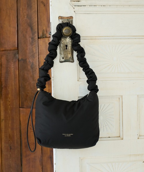 ROPE' PICNIC（ロペピクニック）の「軽量ポリエステルパディングシャーリングワンショルダーバッグ（ショルダーバッグ・レディース・ブルー系その他5/ブラック・FREE）」の2枚目の写真