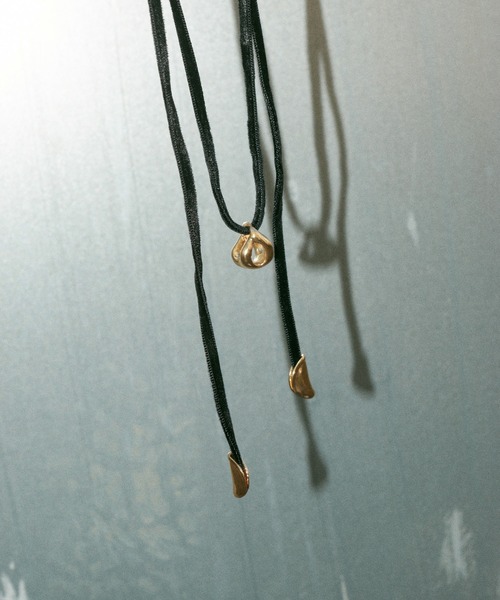 GOLDY（ゴールディ）の「ジグリー メタル ドロップ ベルベット タイ ネックレス（ネックレス・レディース・シルバー/ゴールド・FREE）」の17枚目の写真