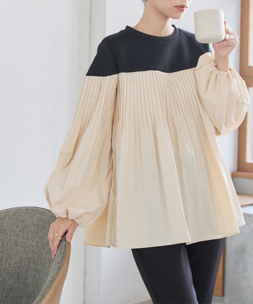 KOBE LETTUCE(コウベレタス)の「プリーツドッキングトップス(Tシャツ/カットソー・レディース・チャコール/ブラック/オフホワイト・M)」の4枚目の写真