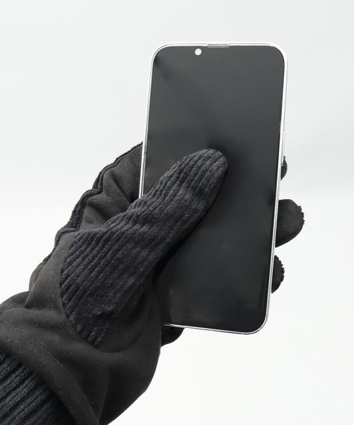 UNIVERSAL OVERALL（ユニバーサルオーバーオール）の「選べる2素材 ボア×コーデュロイ コーデュロイ×スエード タッチパネル対応 グローブ（手袋・メンズ・オフホワイト/ベージュ系その他/ホワイト系その他/ブラック系その他/ブラウン/ブラック/グレー系その他/ベージュ・FREE）」の18枚目の写真