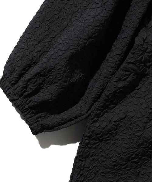 SHOO・LA・RUE（シューラルー）の「◆【110-140cm/プチセレ】エンボスブラウス（シャツ/ブラウス・キッズ・アイボリー/ブラック・11/12/13/14）」の9枚目の写真