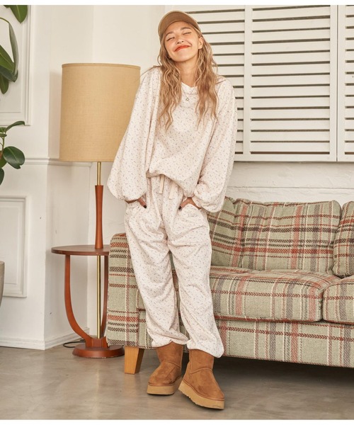 anap mimpi（アナップミンピ）の「小花柄 ボリュームスリーブ Aライン