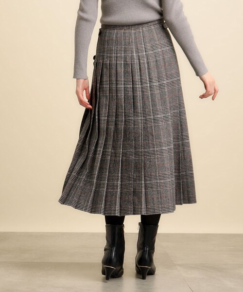 grove（グローブ）の「◆チェックとプリーツが着映えする主役スカート（スカート・レディース・チャコールグレー/ブラック系1/ダークブラウン系1・03/02/01/05/04）」の6枚目の写真