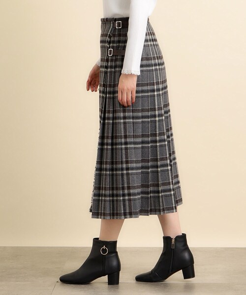 grove（グローブ）の「◆チェックとプリーツが着映えする主役スカート（スカート・レディース・チャコールグレー/ブラック系1/ダークブラウン系1・03/02/01/05/04）」の13枚目の写真