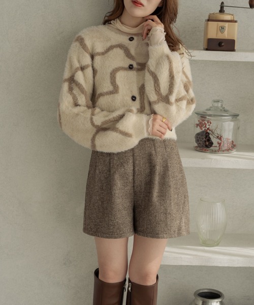 Ambre Neige（アンブルネージュ）の「【前後２WAY】２ｗａｙニュアンスニットラインカーディガン／【WEB/EC限定商品】（カーディガン/ボレロ・レディース・アイボリー/ライトグレー/ネイビー・FREE）」の2枚目の写真