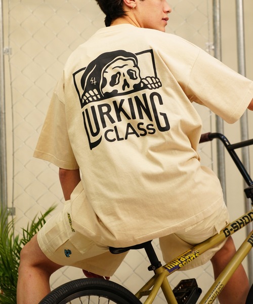 LURKING CLASS(ラーキングクラス)の「【ムラサキスポーツ限定】LURKING CLASS/ラーキングクラス オーバーサイズ Tシャツ ST24STM01(Tシャツ/カットソー・メンズ・ブラック/ホワイト/サンドベージュ・M/L/XL)」の3枚目の写真