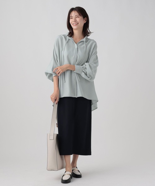 Elura(エルーラ)の「アイロンいらず落ち感ブラウス(シャツ/ブラウス・レディース・ネイビー/グリーン系その他/ライトイエロー/ホワイト・MEDIUM/LARGE)」の9枚目の写真