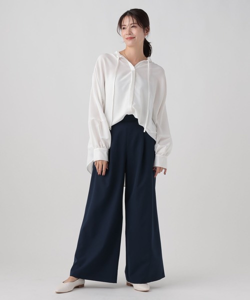 Elura(エルーラ)の「アイロンいらず落ち感ブラウス(シャツ/ブラウス・レディース・ネイビー/グリーン系その他/ライトイエロー/ホワイト・MEDIUM/LARGE)」の14枚目の写真