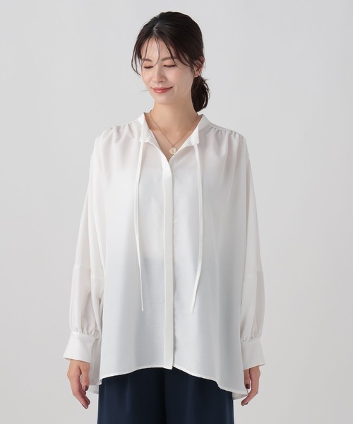 Elura(エルーラ)の「アイロンいらず落ち感ブラウス(シャツ/ブラウス・レディース・ネイビー/グリーン系その他/ライトイエロー/ホワイト・MEDIUM/LARGE)」の16枚目の写真