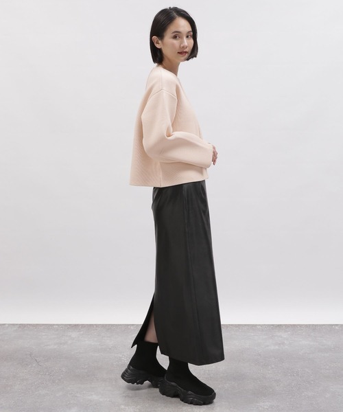 LAKOLE（ラコレ）の「5ゲージランタンスリーブカーディガン / 997332（カーディガン/ボレロ・レディース・アイボリー/ライトベージュ/ネイビー・SMALL/MEDIUM）」の6枚目の写真