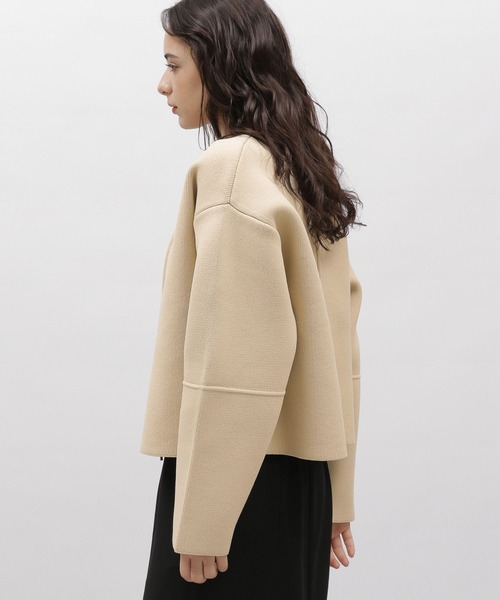 LAKOLE（ラコレ）の「5ゲージランタンスリーブカーディガン / 997332（カーディガン/ボレロ・レディース・アイボリー/ライトベージュ/ネイビー・SMALL/MEDIUM）」の20枚目の写真