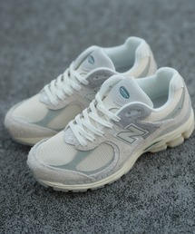 NEW BALANCE（ニューバランス）の「M2002REK OFF WHITE