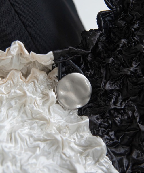 VACANCY（ヴァカンシー）の「バイカラー絞りショルダーバッグ（ショルダーバッグ・レディース・ホワイト×ブラック/ブラック×ブルー/シルバー・FREE）」の8枚目の写真