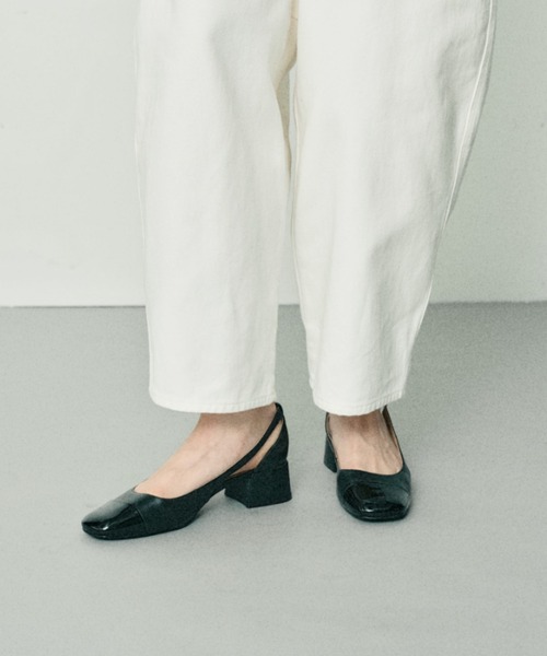 Omekashi(オメカシ)の「ブロックカラーミュール(パンプス・レディース・ベージュ/ブラック・36/38/37)」の4枚目の写真