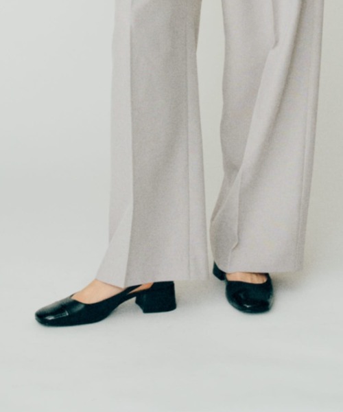 Omekashi(オメカシ)の「ブロックカラーミュール(パンプス・レディース・ベージュ/ブラック・36/38/37)」の5枚目の写真