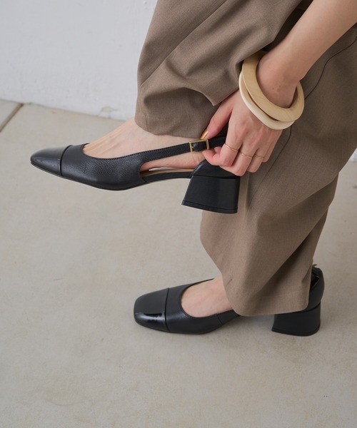 Omekashi(オメカシ)の「ブロックカラーミュール(パンプス・レディース・ベージュ/ブラック・36/38/37)」の3枚目の写真